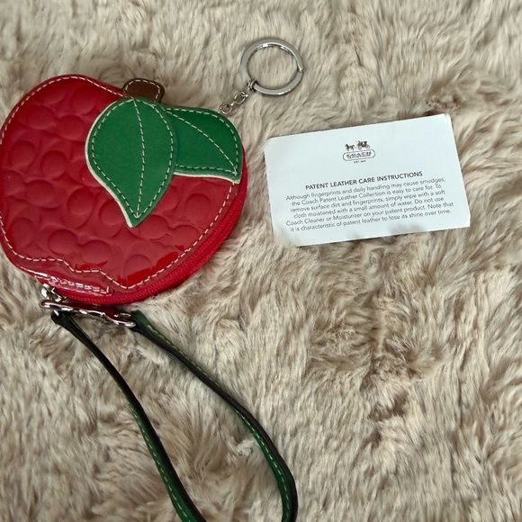 COACH Red Apple Patent Leather Coin Wristlet - Picture 5 of 6